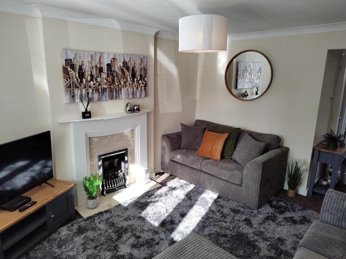 Wentworth Drive Contractor And Family 3 Bed Home גרנטהאם מראה חיצוני תמונה